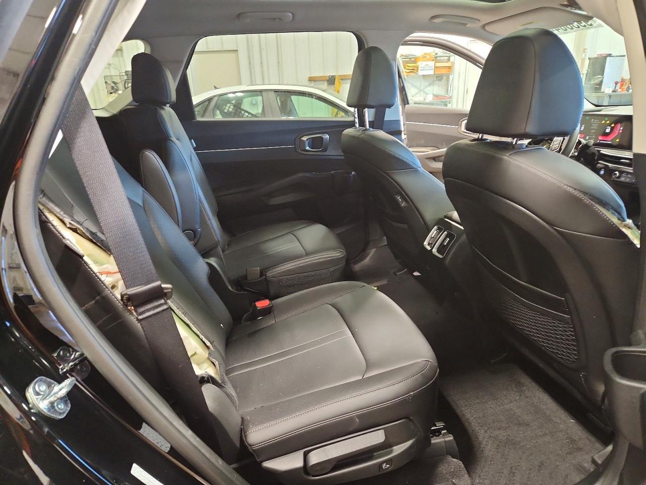 2025 KIA SORENTO