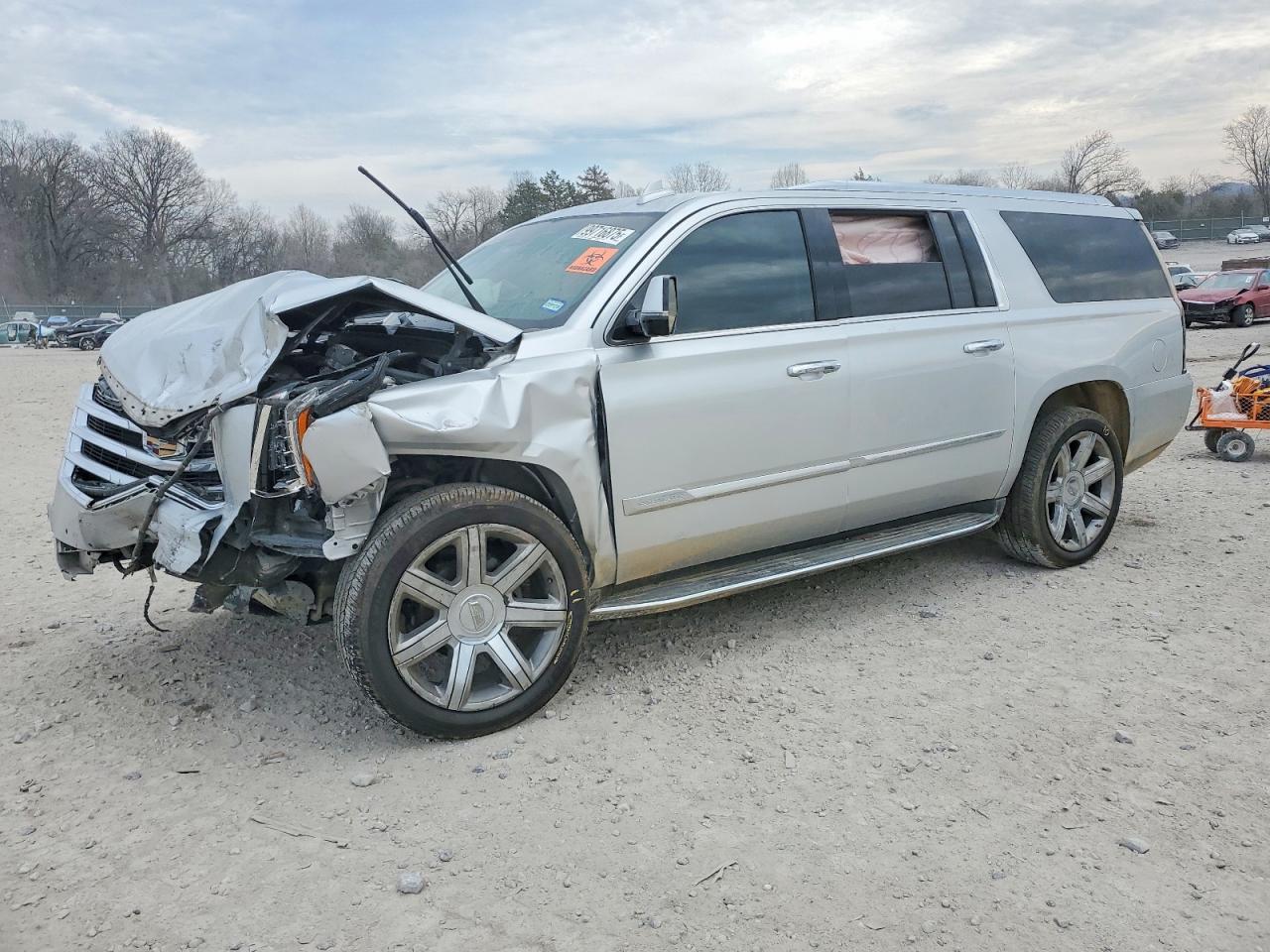 2017 CADILLAC Escalade ESV