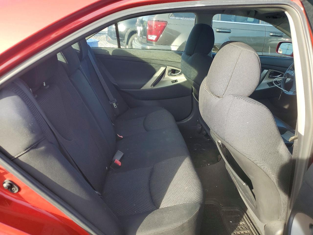 2011 TOYOTA CAMRY