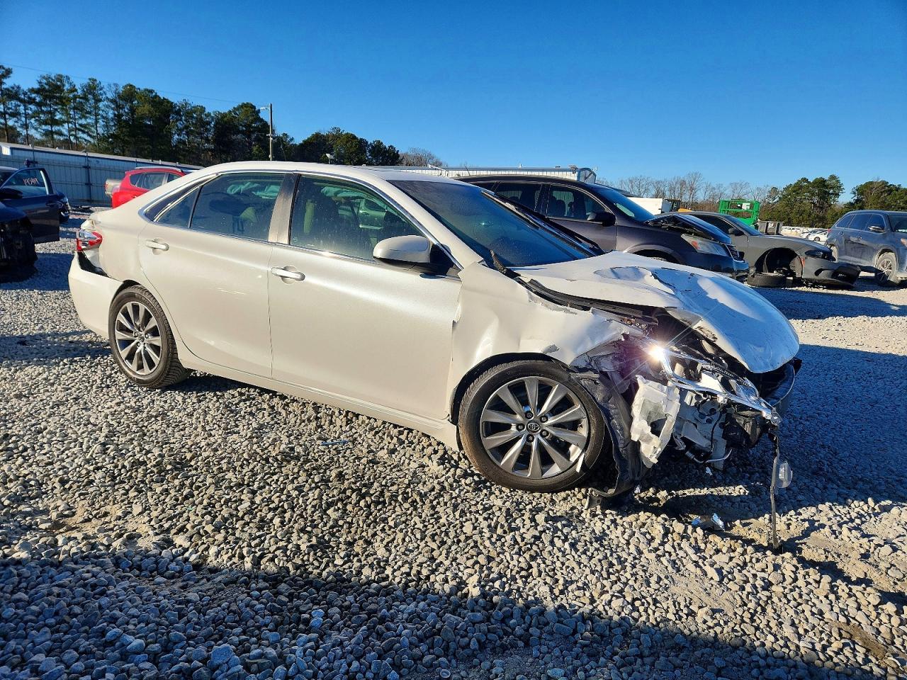 2016 TOYOTA CAMRY