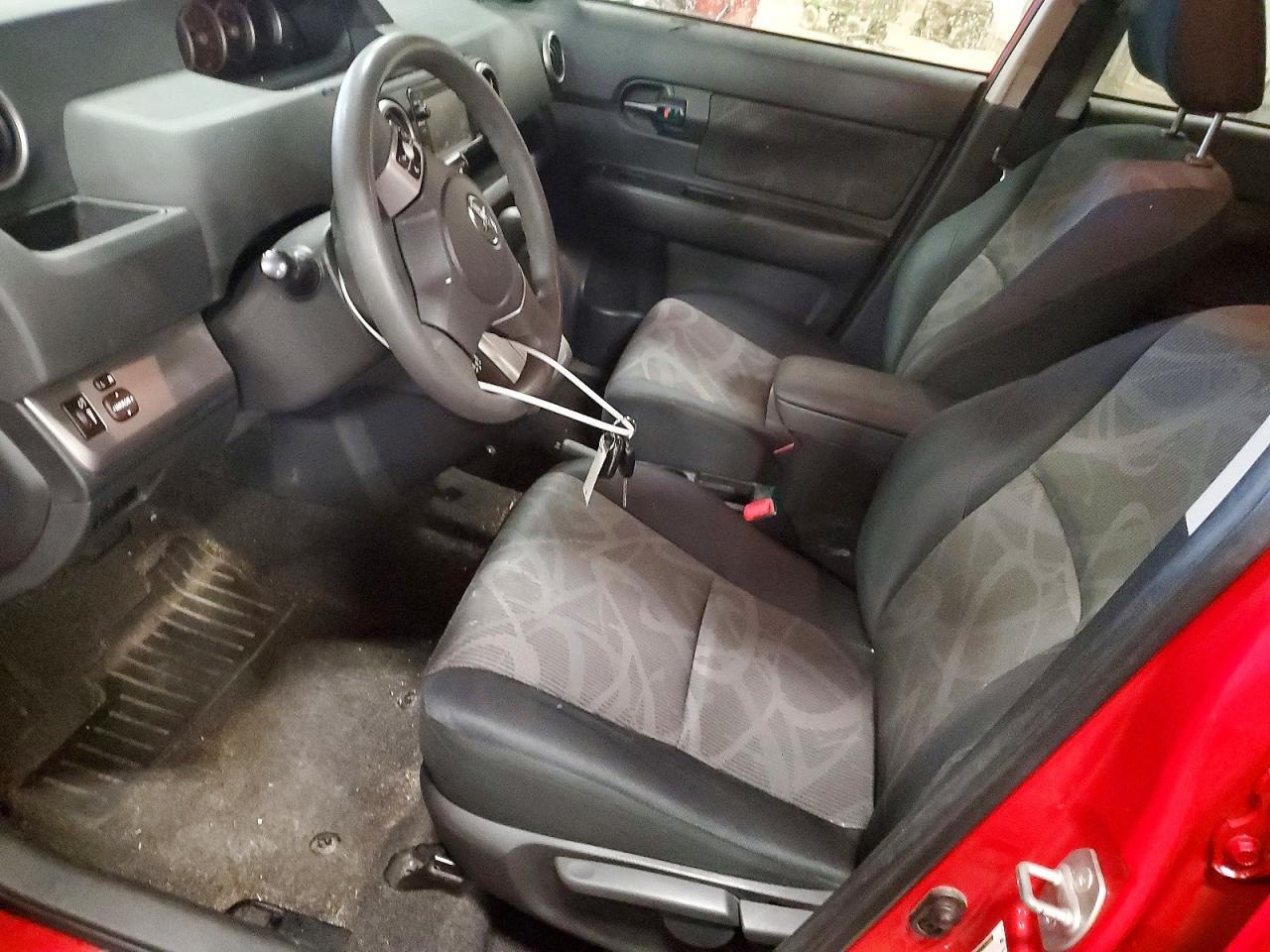 2015 TOYOTA SCION
