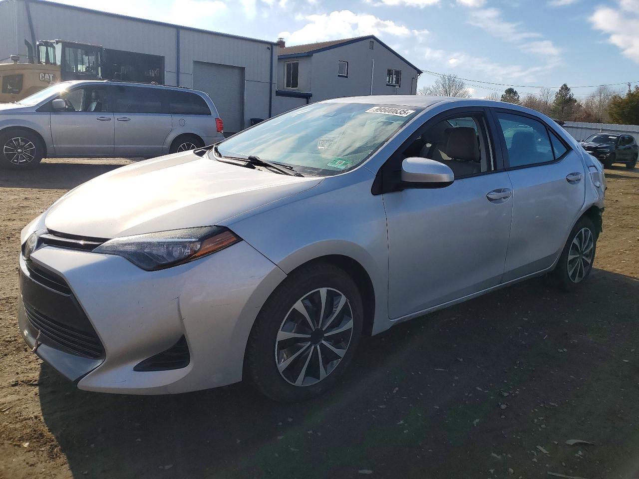 2017 TOYOTA COROLLA