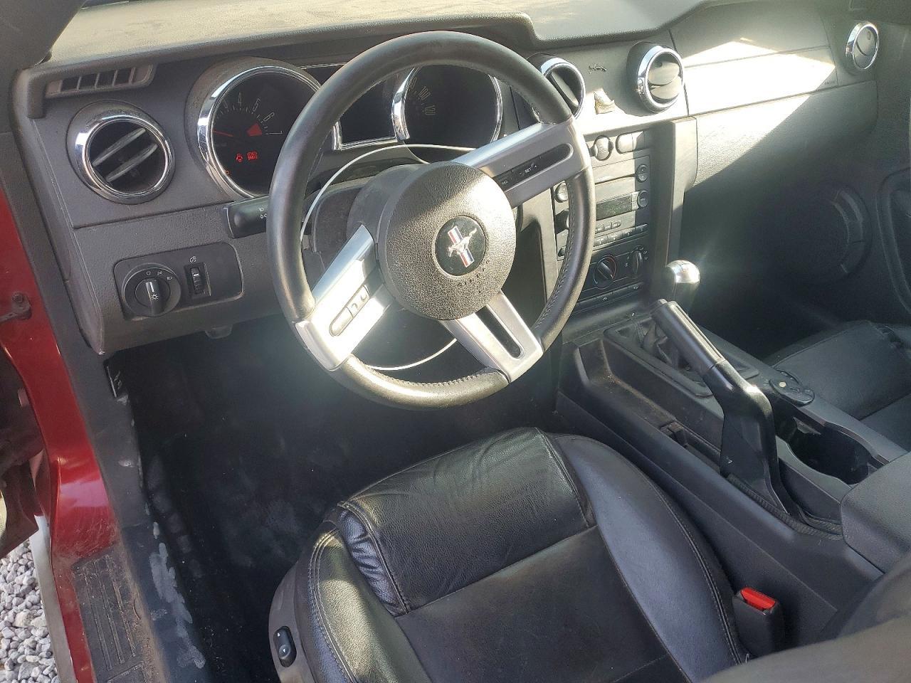 2005 FORD MUSTANG