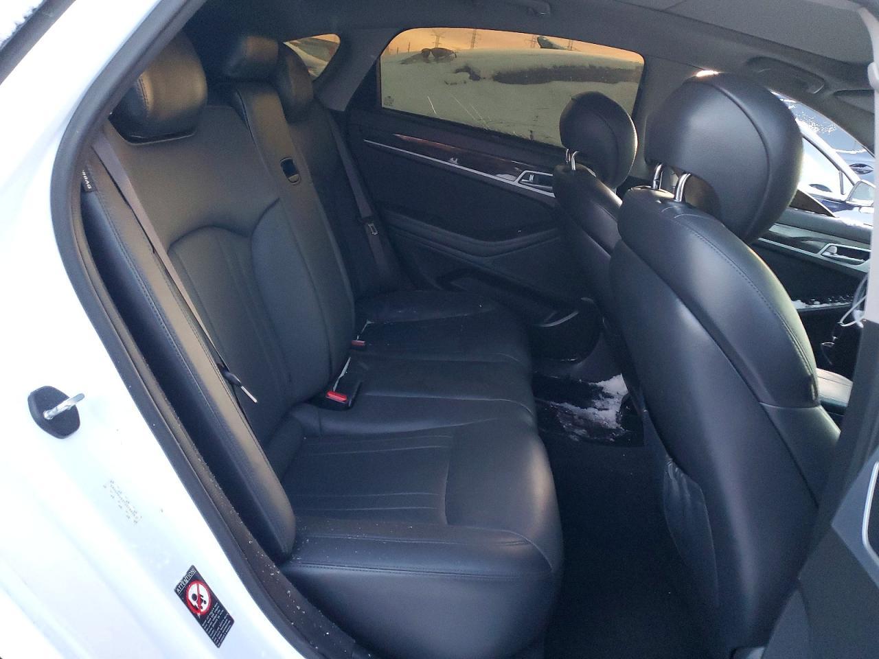 2015 HYUNDAI GENESIS