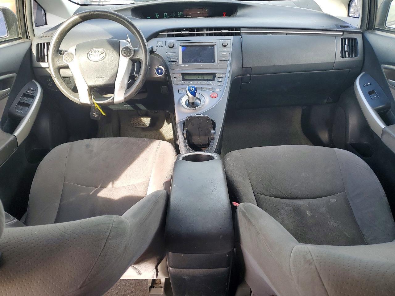 2013 TOYOTA PRIUS
