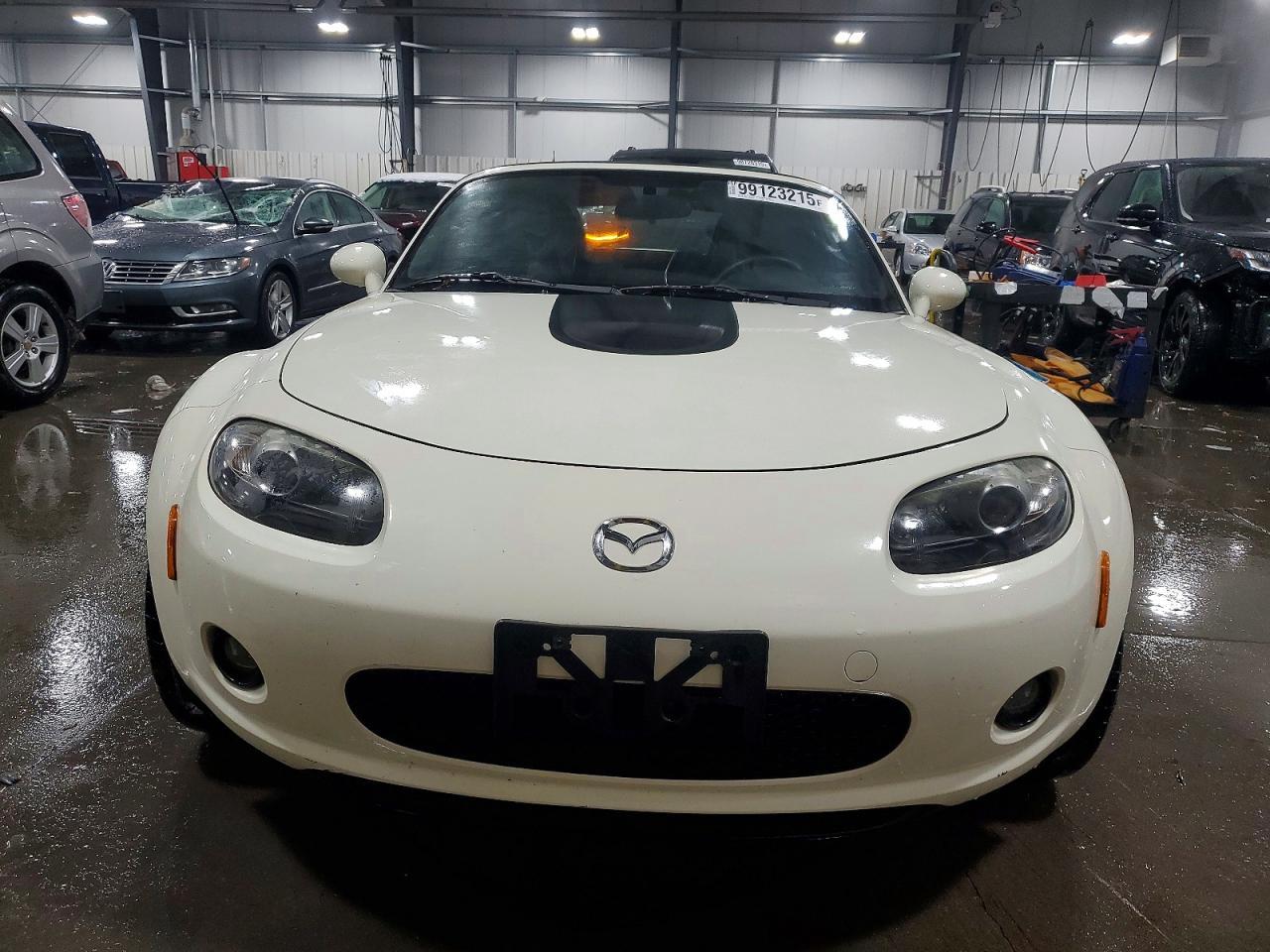 2006 MAZDA MX-5 Miata