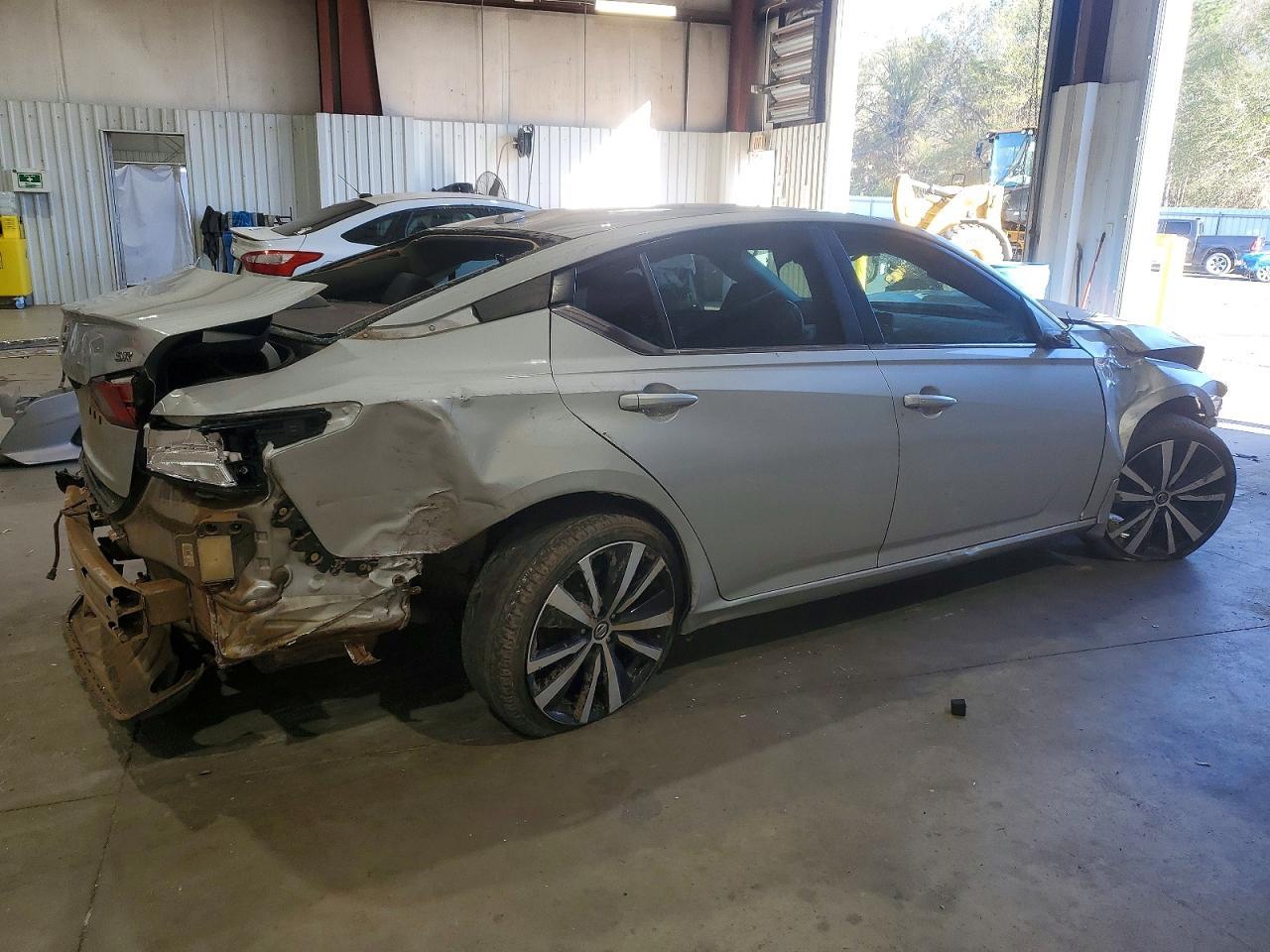 2021 NISSAN ALTIMA
