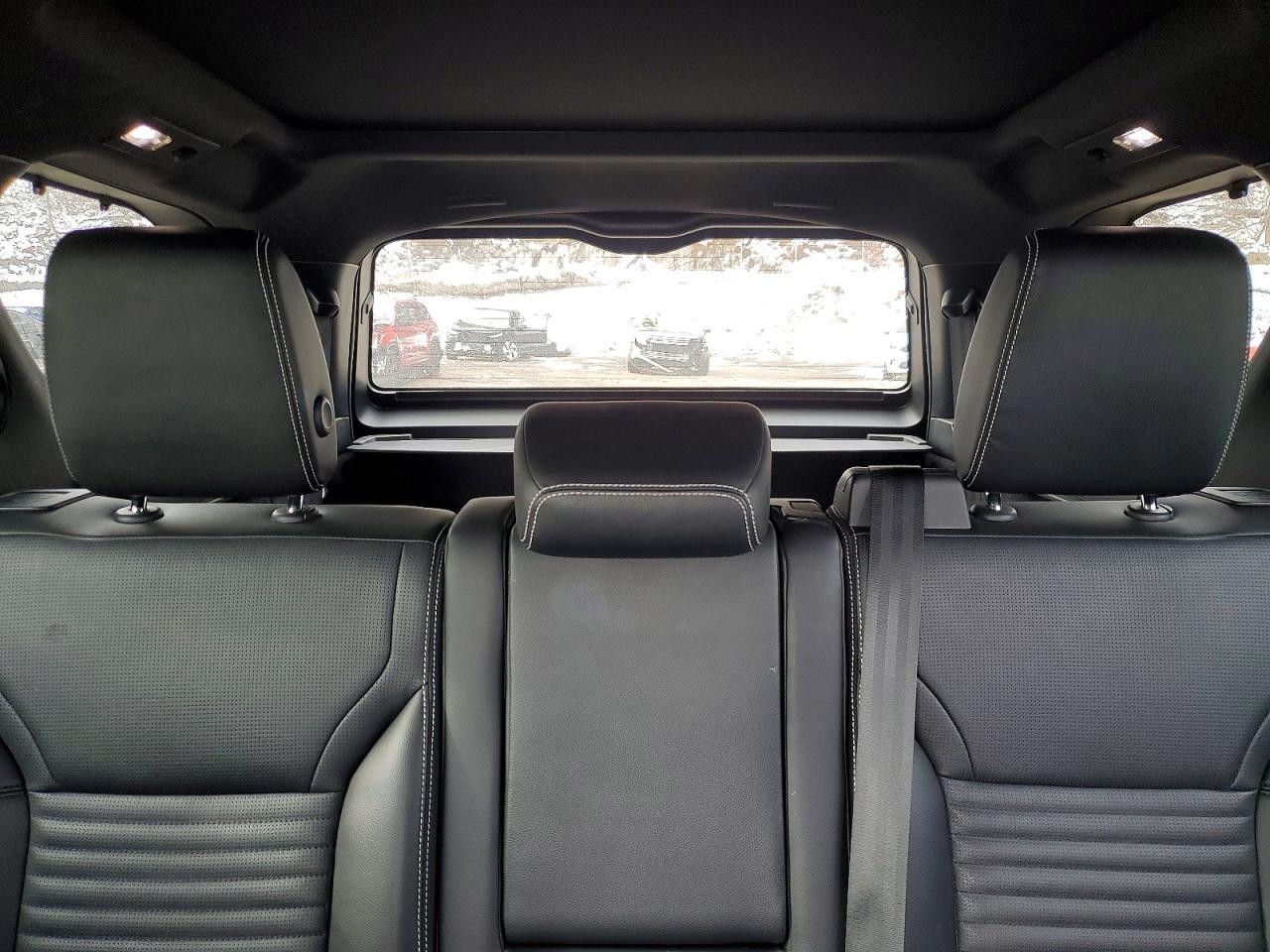 2023 LAND ROVER Discovery