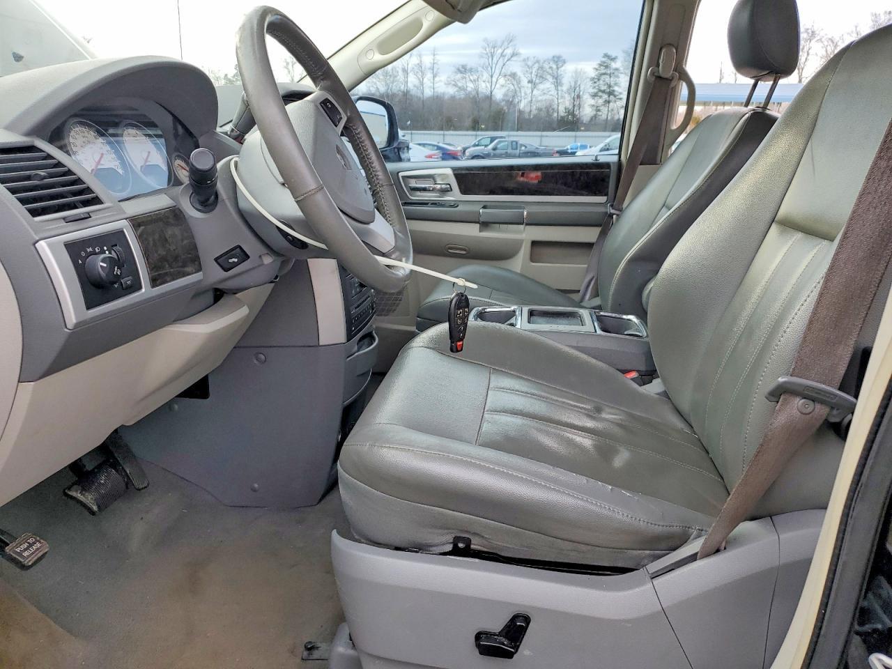 2010 DODGE GRAND CARAVAN