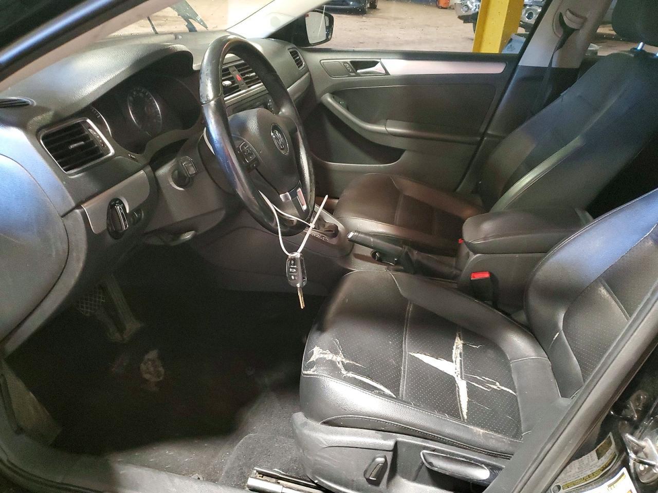 2013 VOLKSWAGEN JETTA