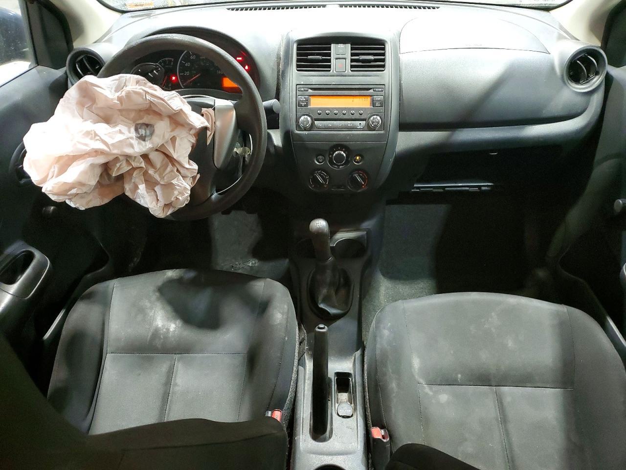 2016 NISSAN VERSA