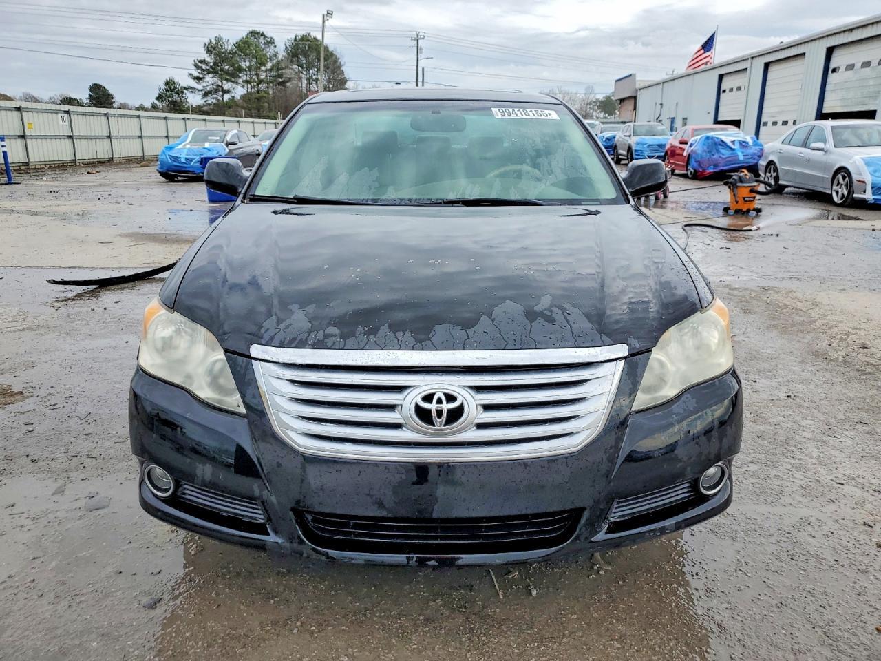 2010 TOYOTA Avalon