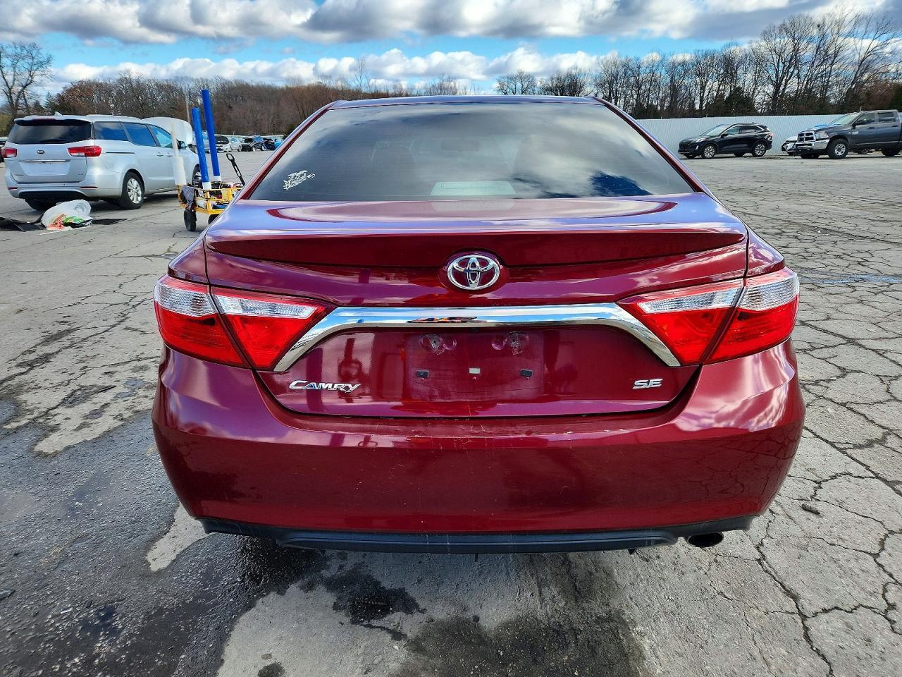 2016 TOYOTA CAMRY