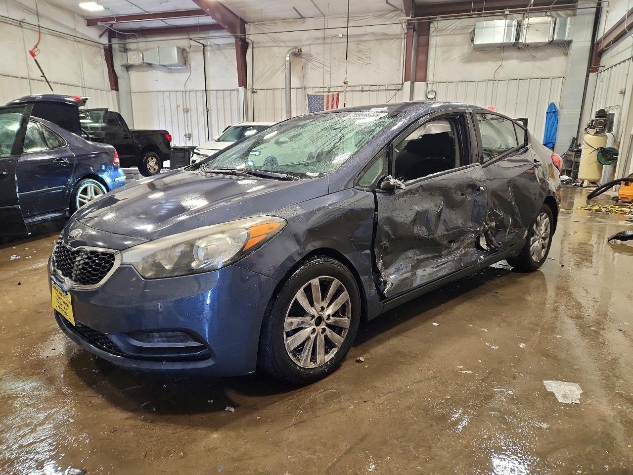 2014 KIA FORTE