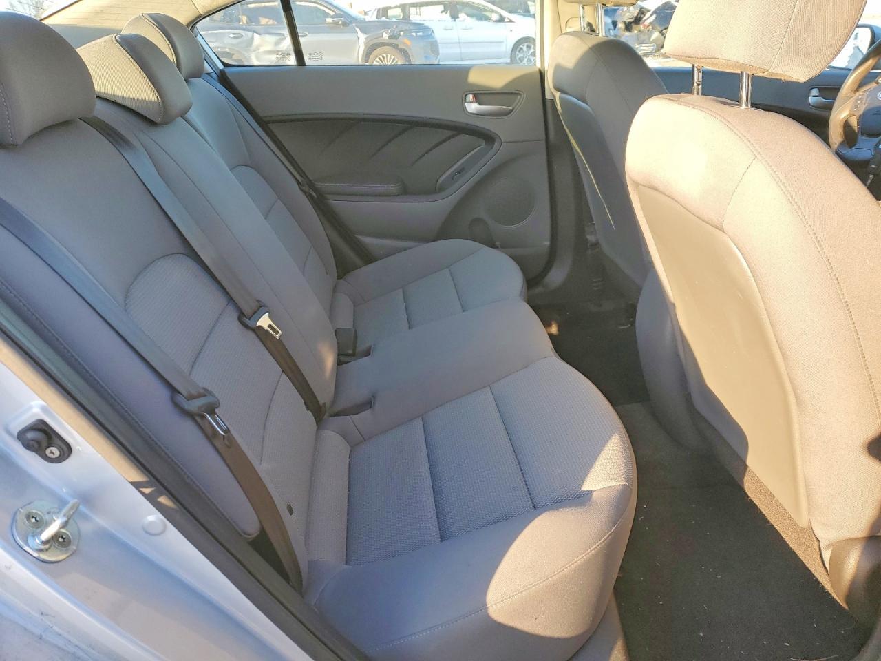 2017 KIA FORTE