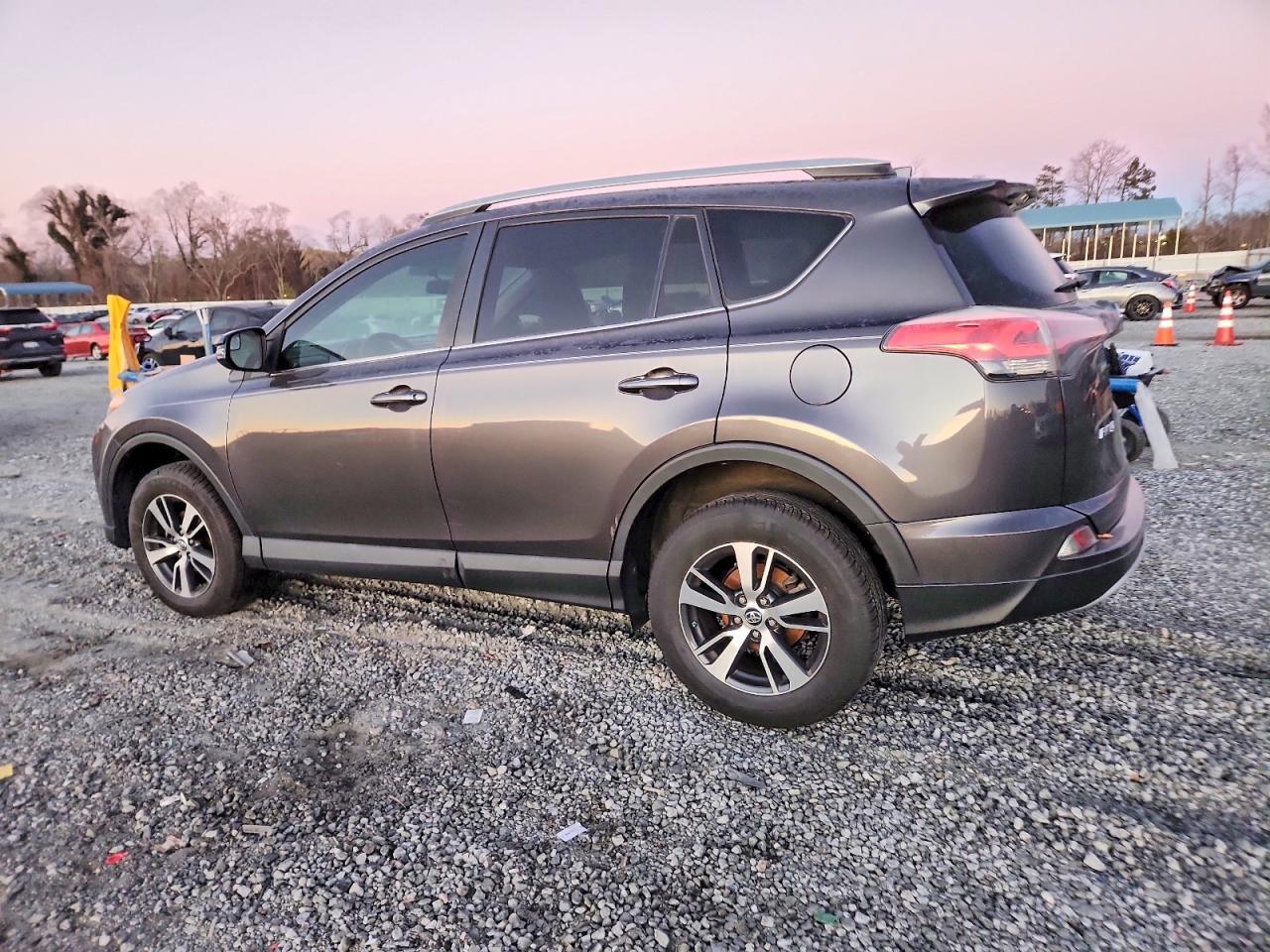 2016 TOYOTA RAV4