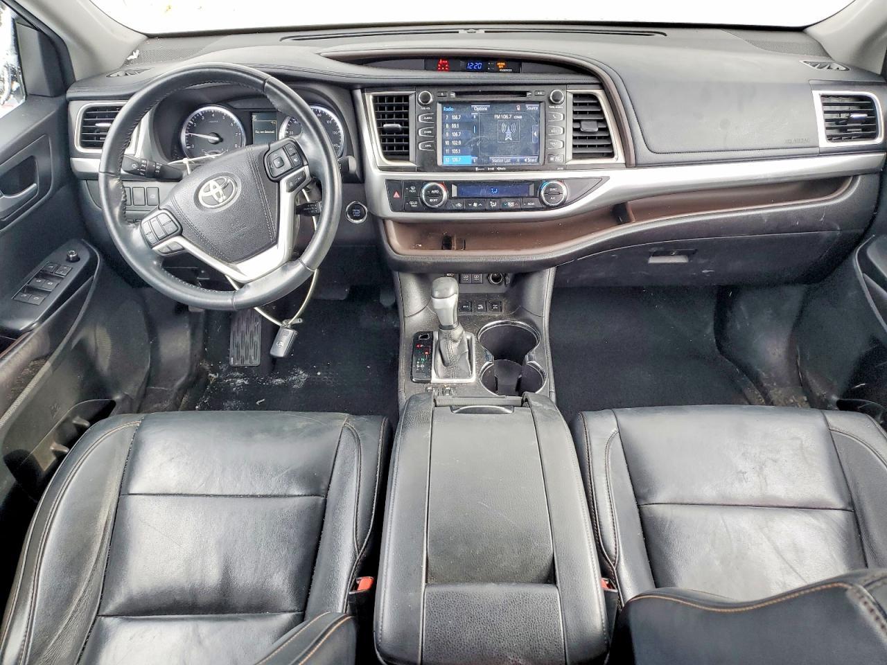 2017 TOYOTA HIGHLANDER