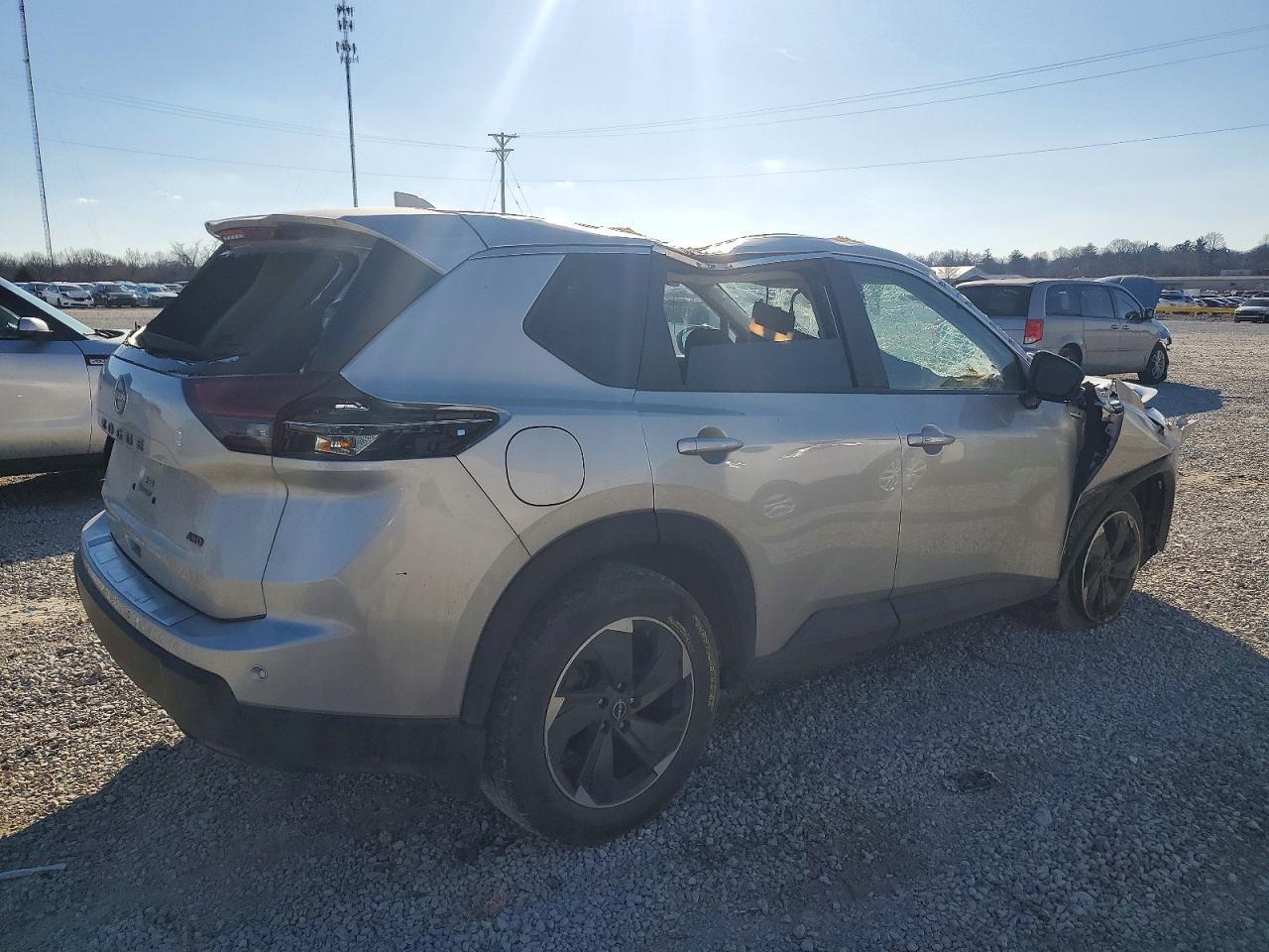 2025 NISSAN ROGUE
