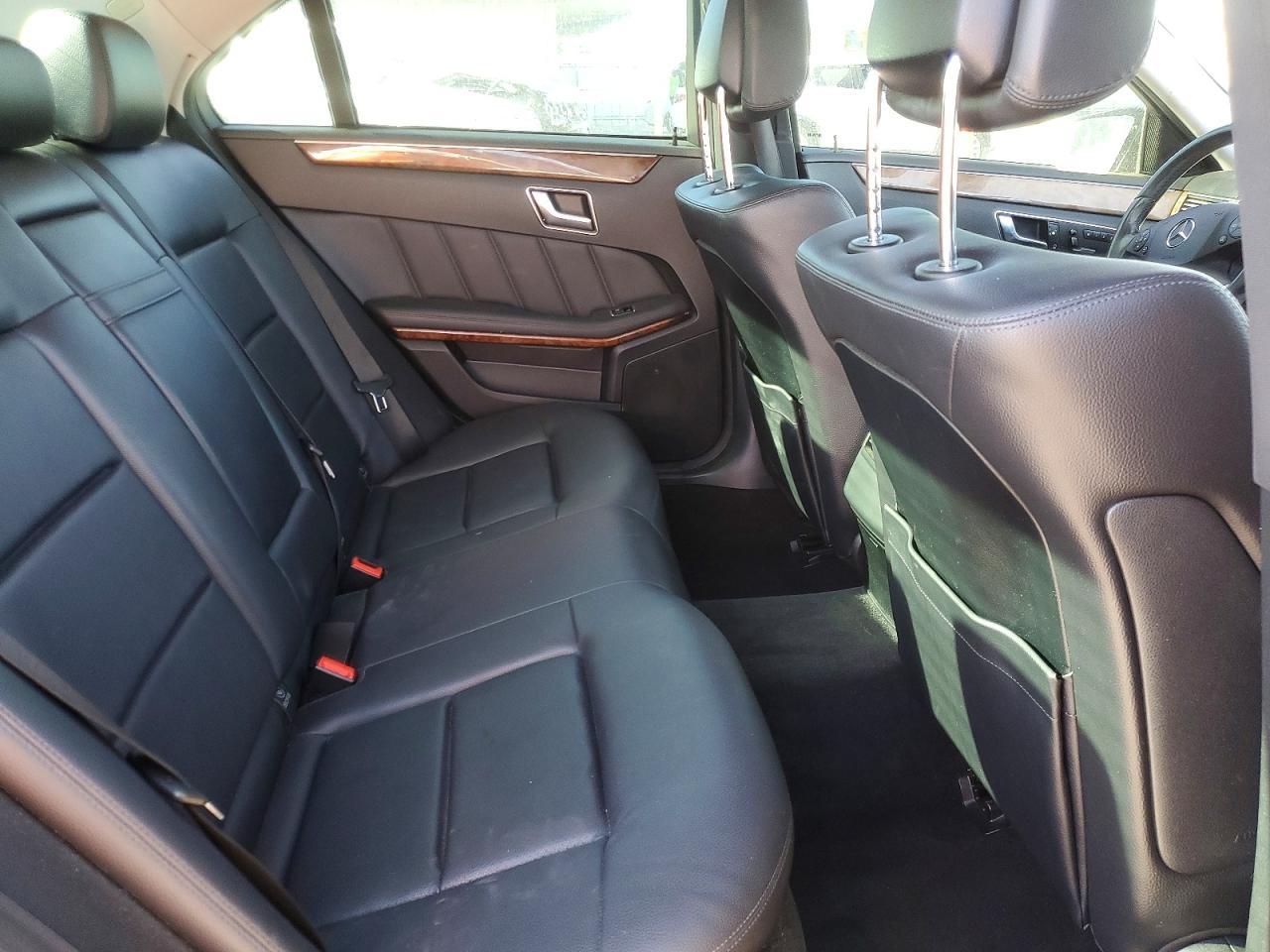 2012 MERCEDES-BENZ E-Class