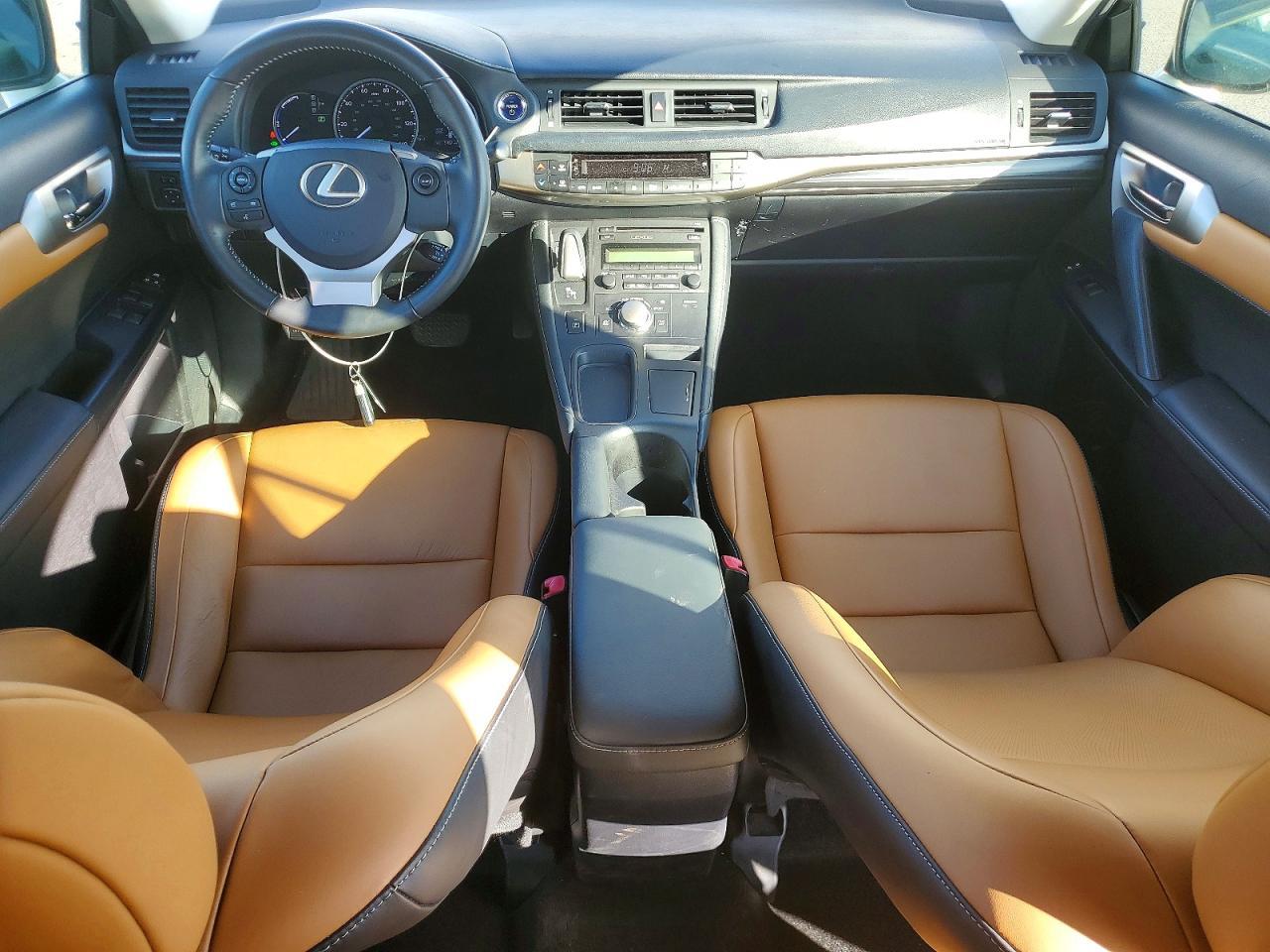 2015 LEXUS CT 200