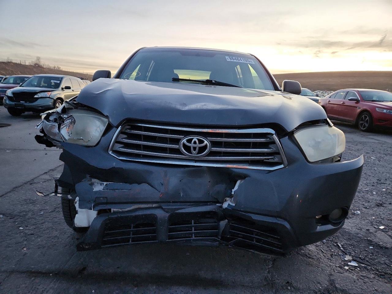 2010 TOYOTA HIGHLANDER