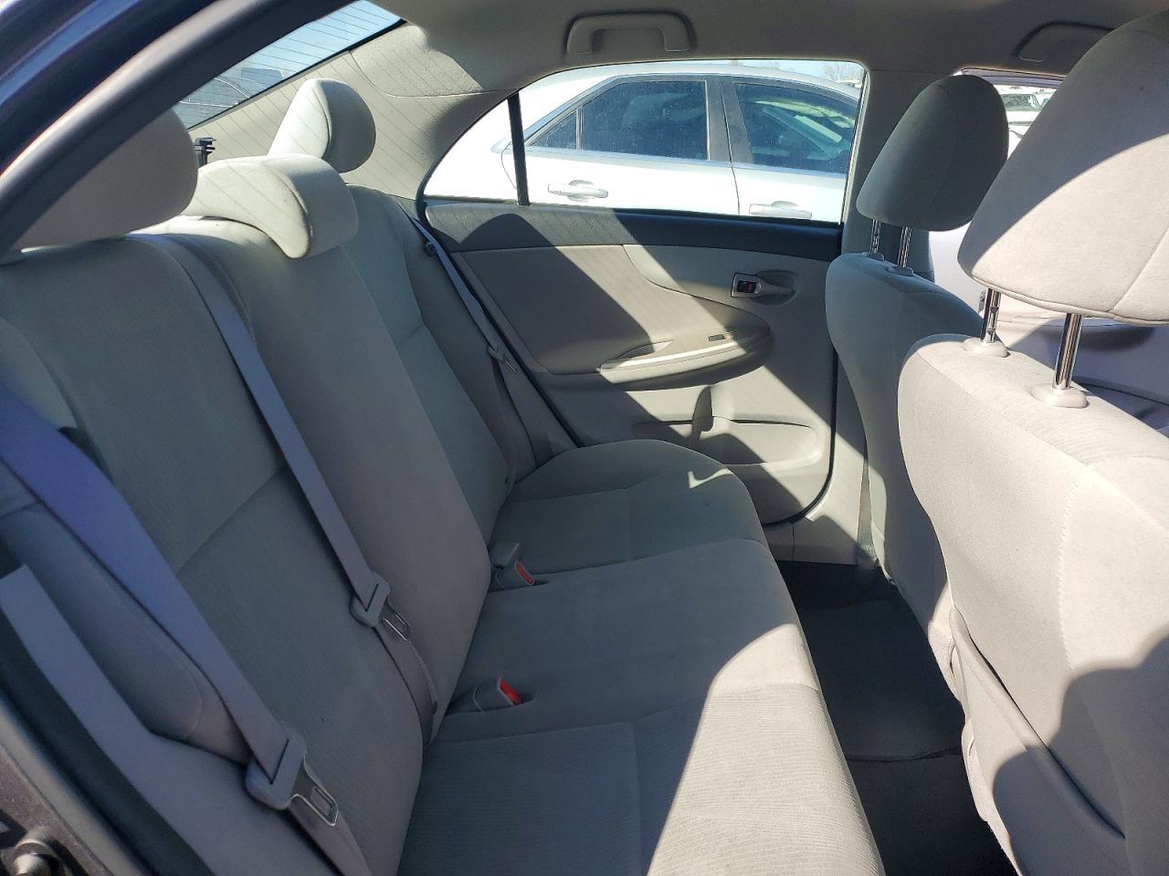 2011 TOYOTA COROLLA
