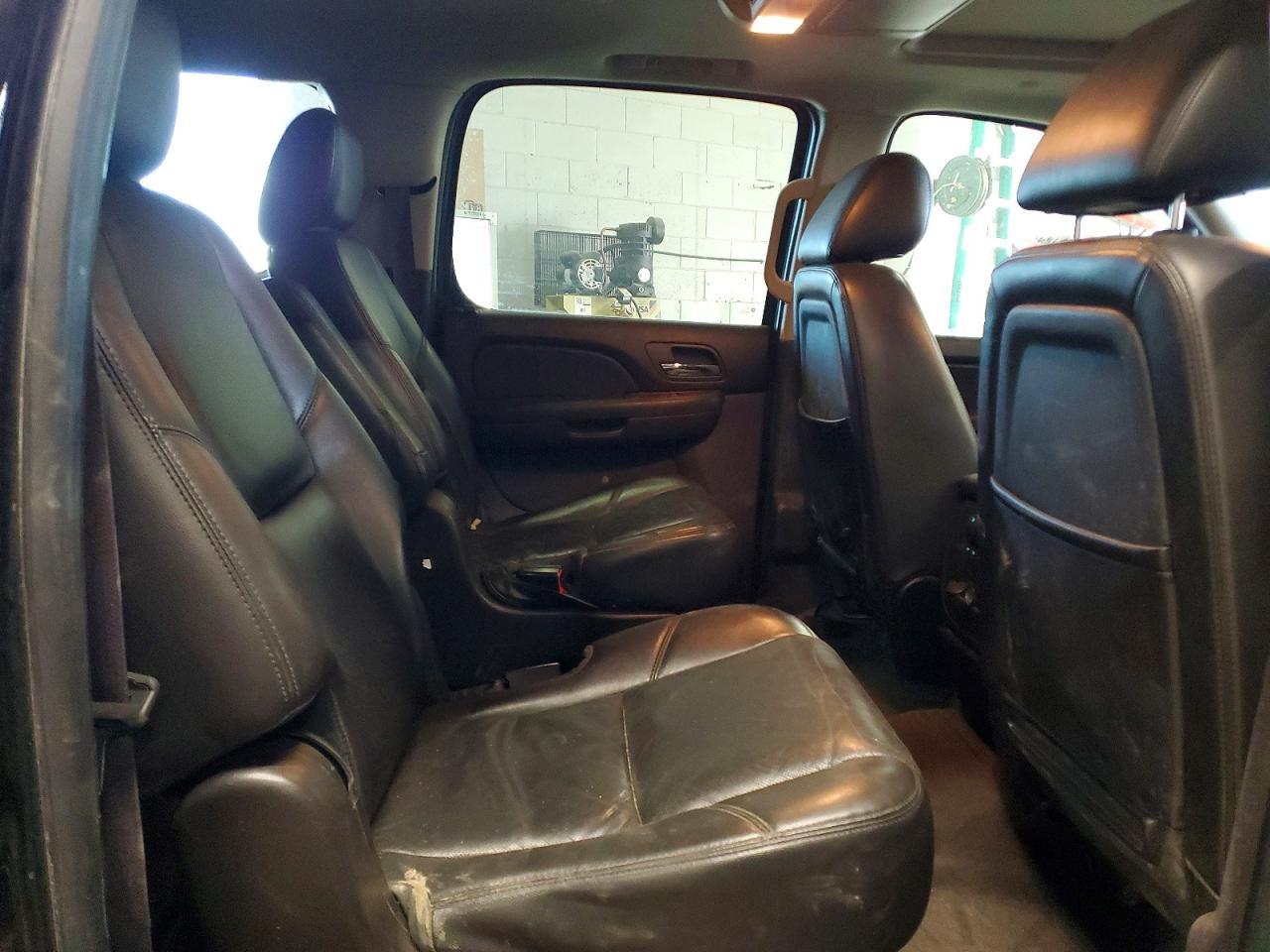 2012 CHEVROLET Suburban