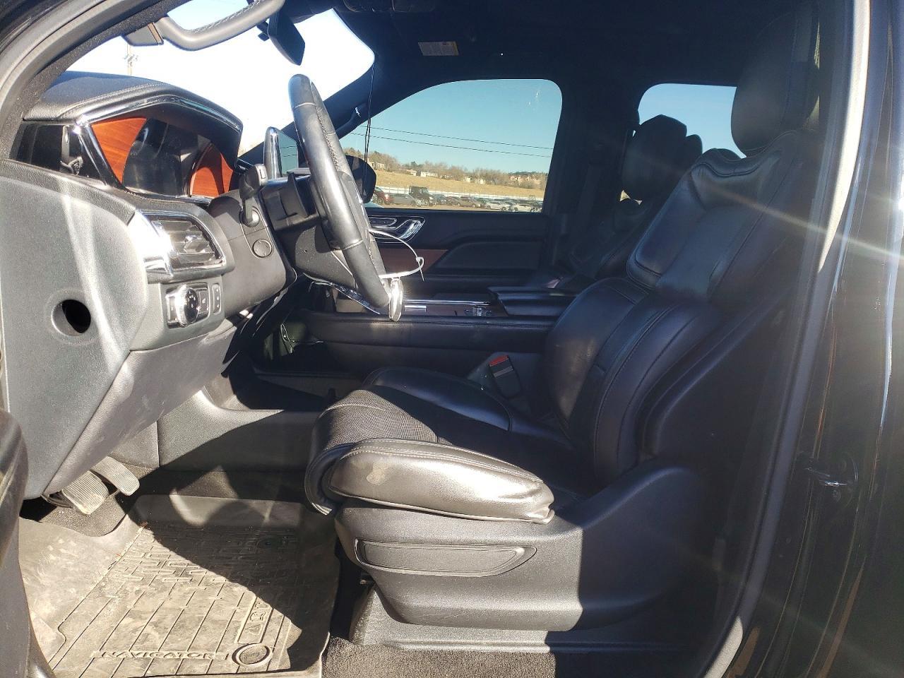 2018 LINCOLN Navigator