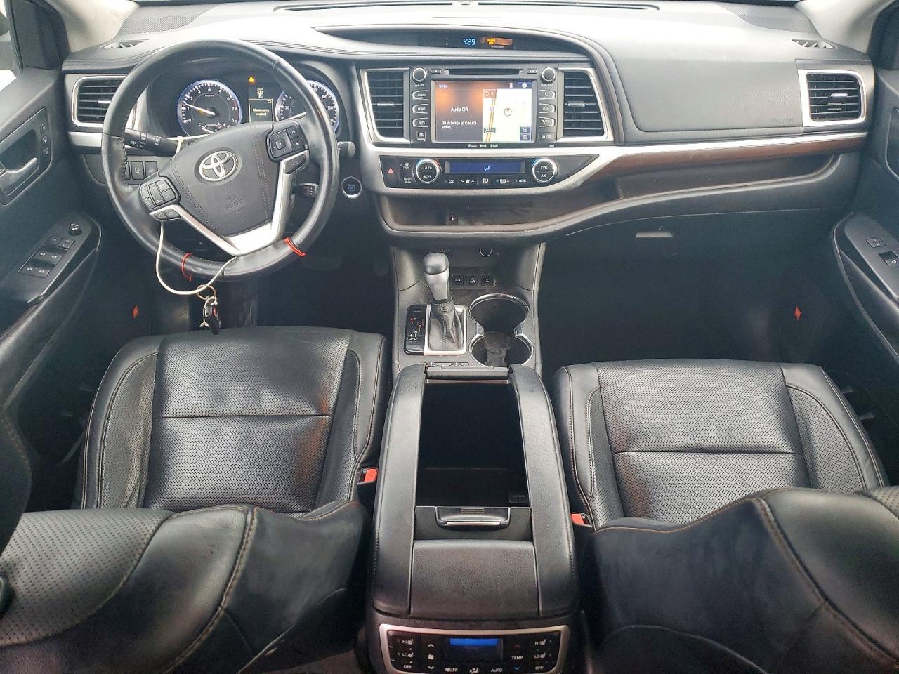 2016 TOYOTA HIGHLANDER