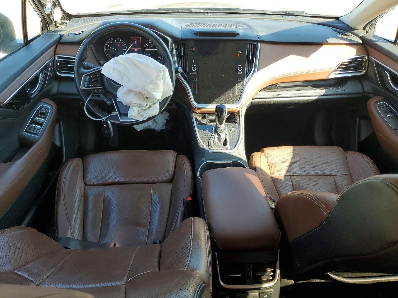 2021 SUBARU Outback