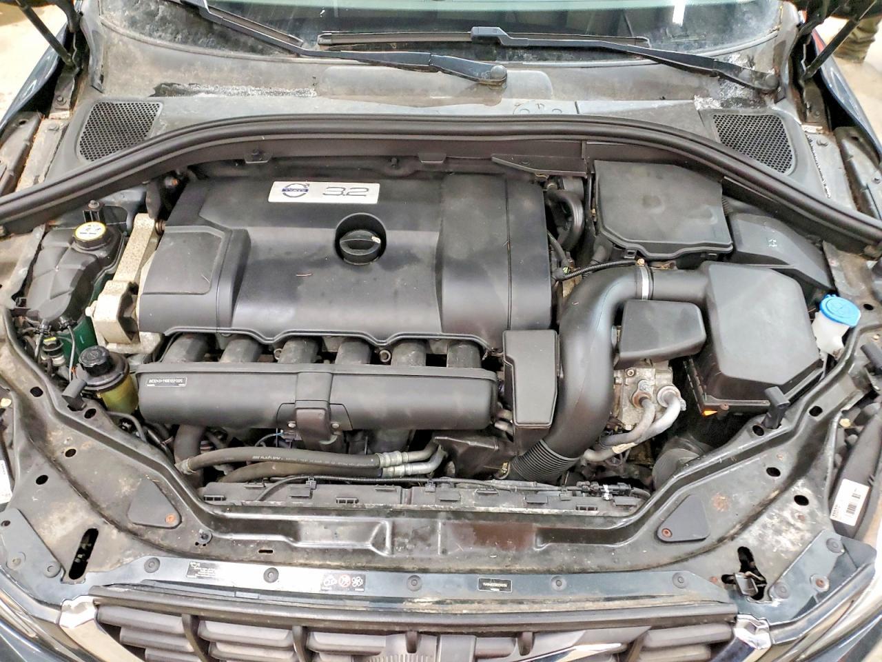 2013 VOLVO XC60