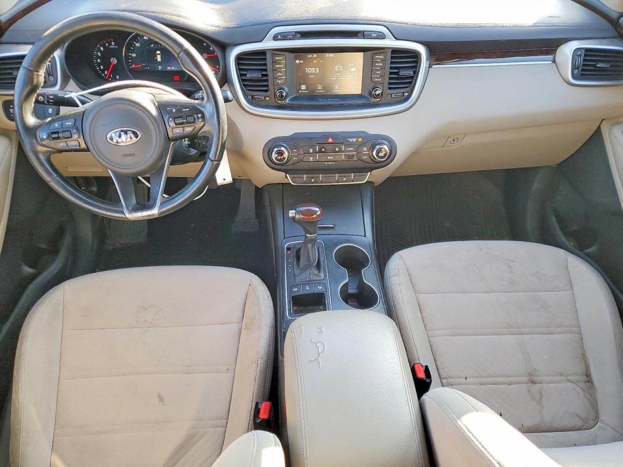 2017 KIA SORENTO