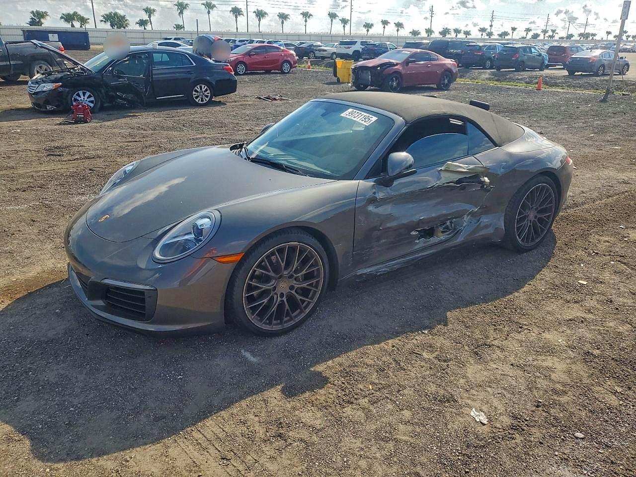 2017 PORSCHE 911