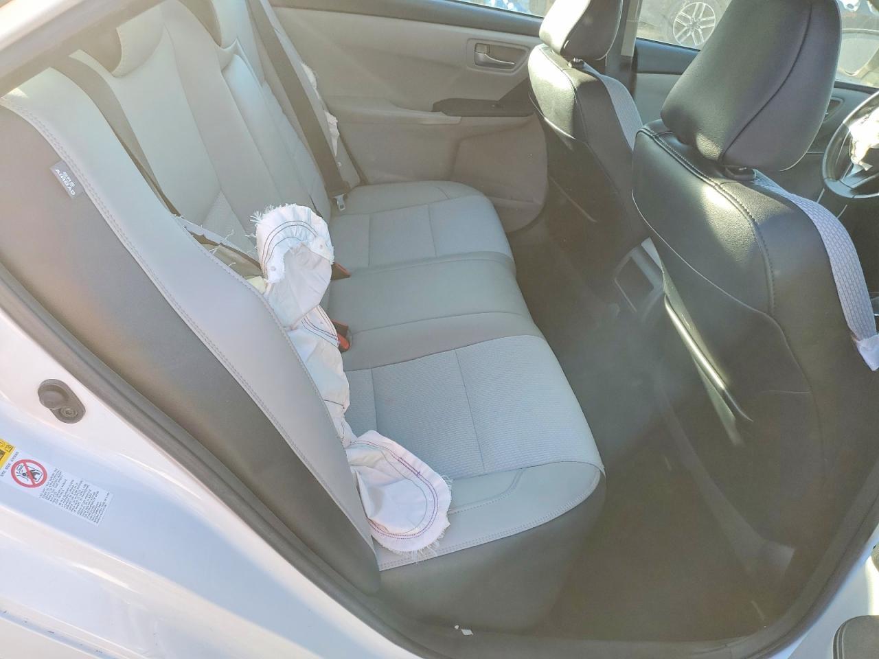 2016 TOYOTA CAMRY