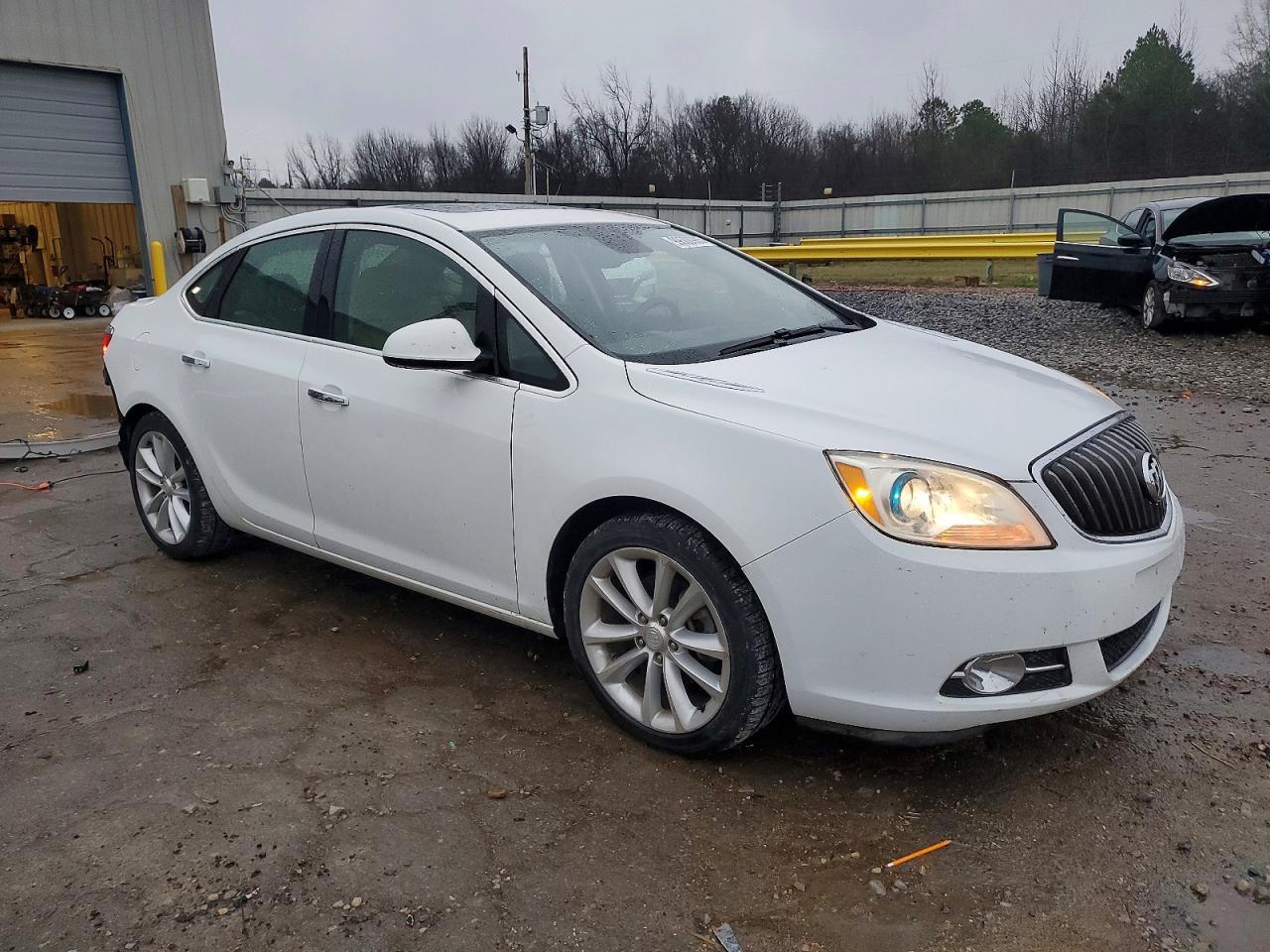 2012 BUICK VERANO