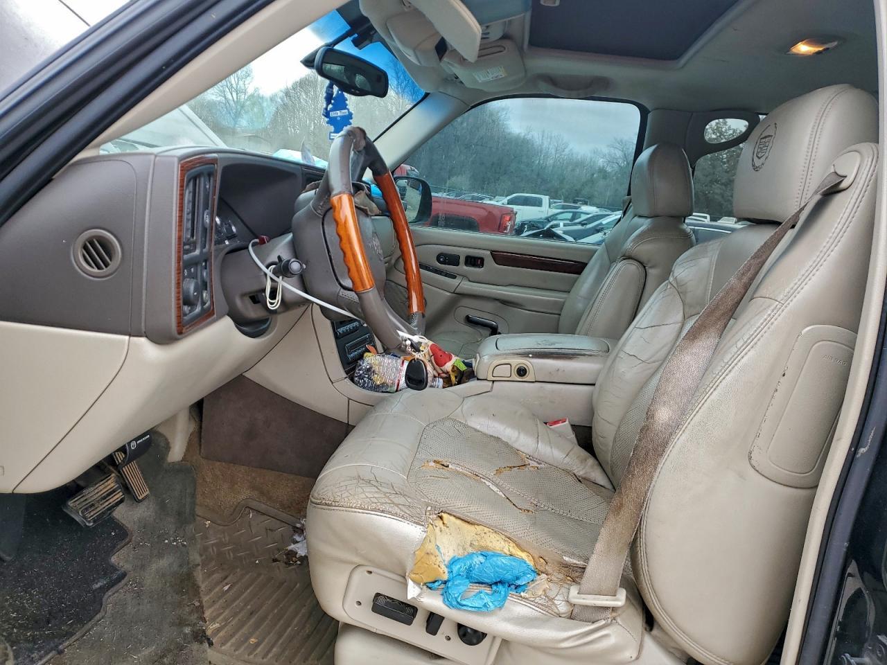 2002 CADILLAC Escalade EXT