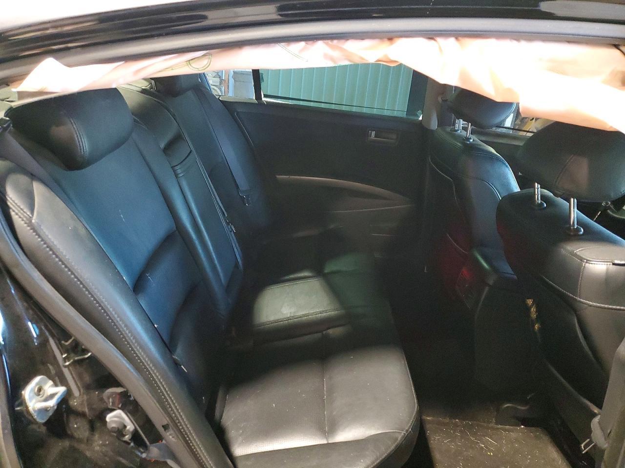 2004 NISSAN Maxima