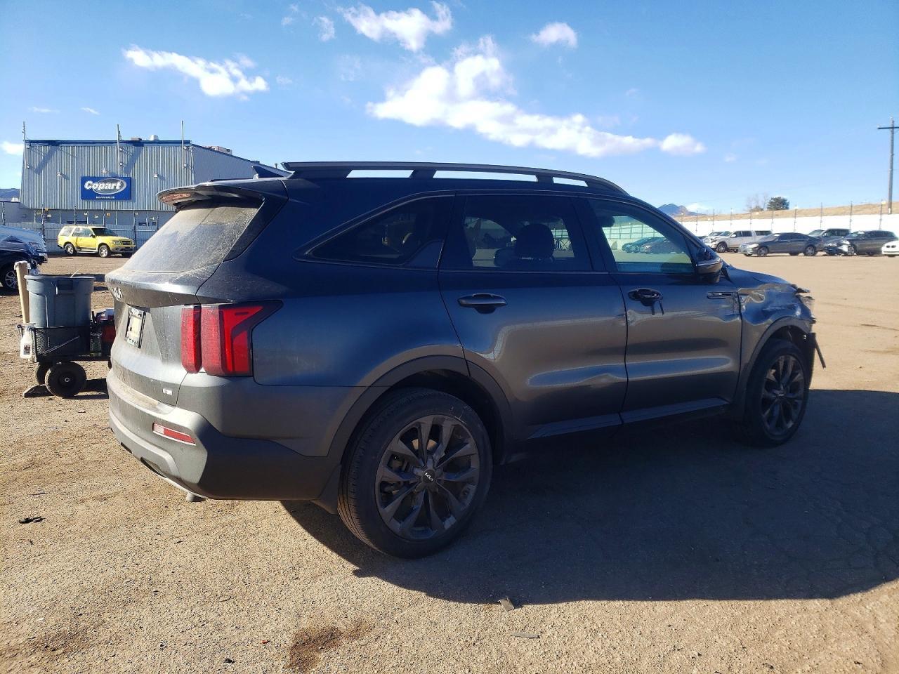 2023 KIA SORENTO