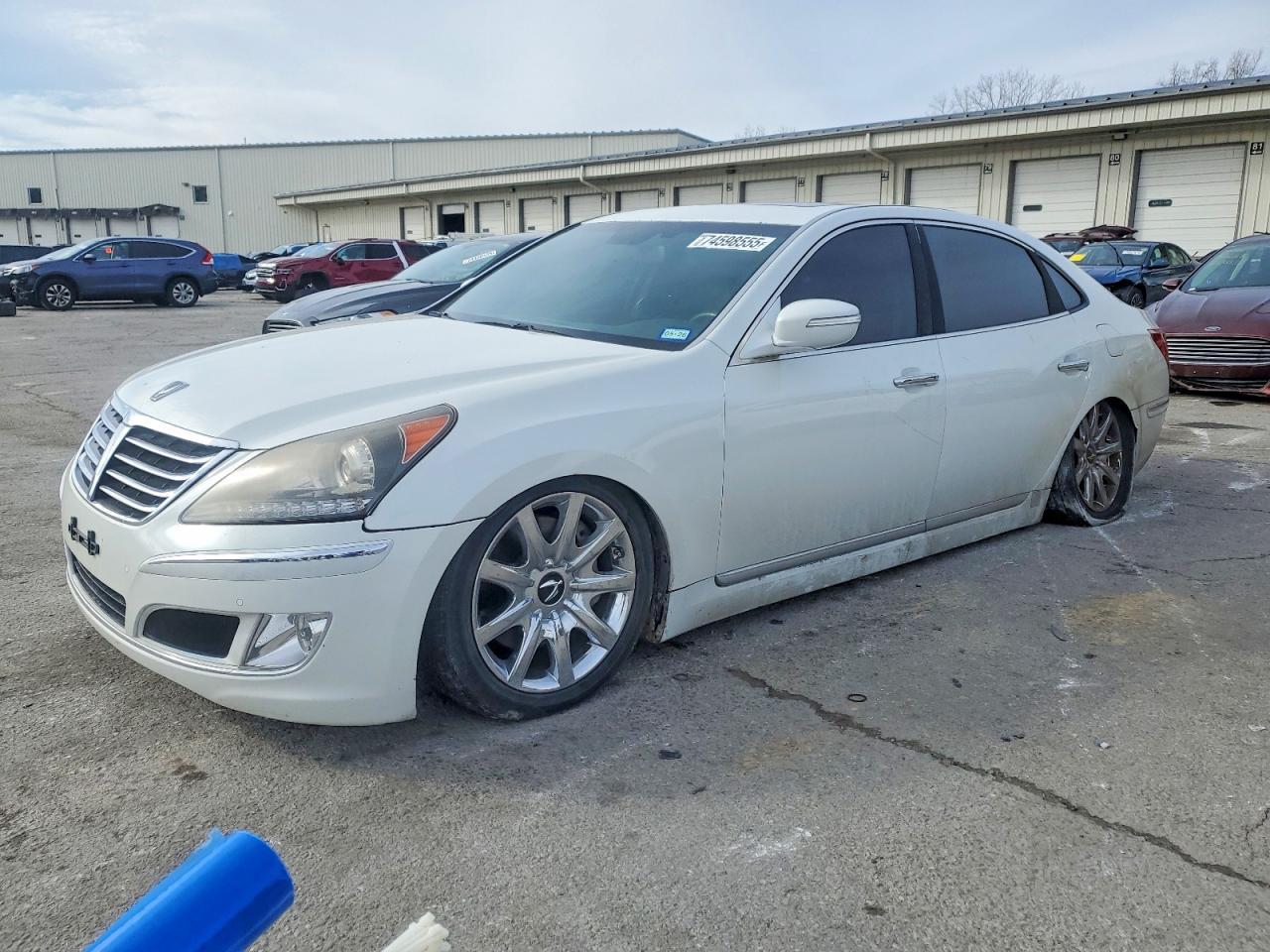 2013 HYUNDAI Equus