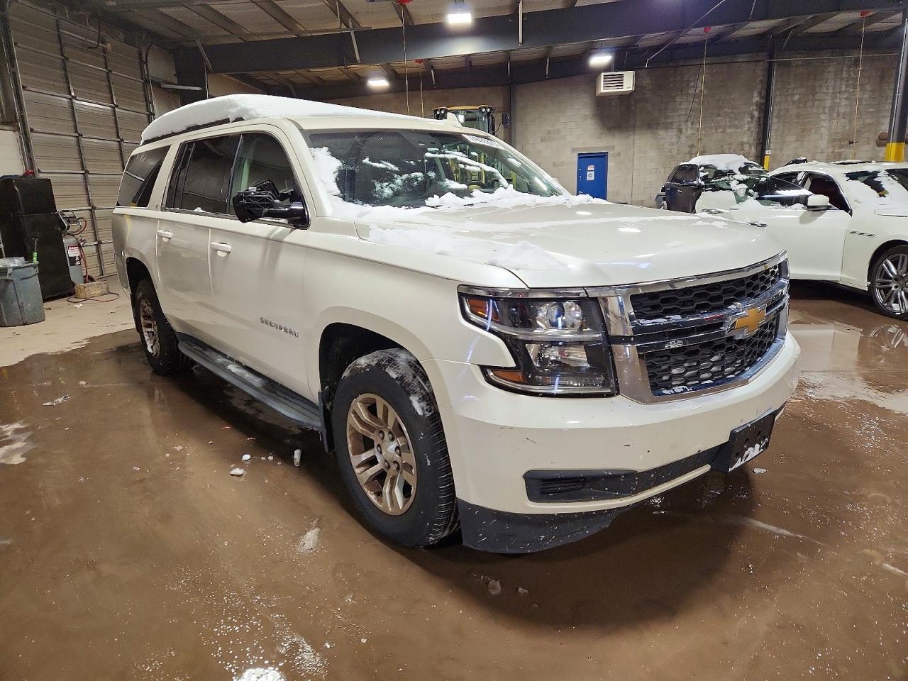 2015 CHEVROLET Suburban