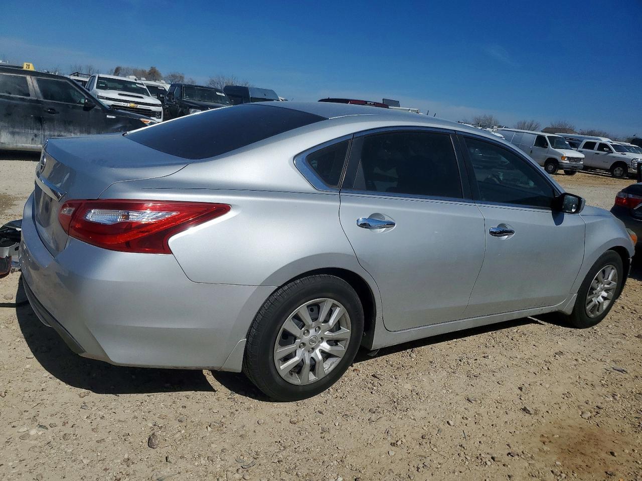 2016 NISSAN ALTIMA