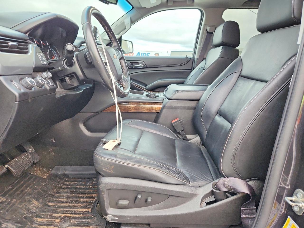 2016 CHEVROLET Suburban