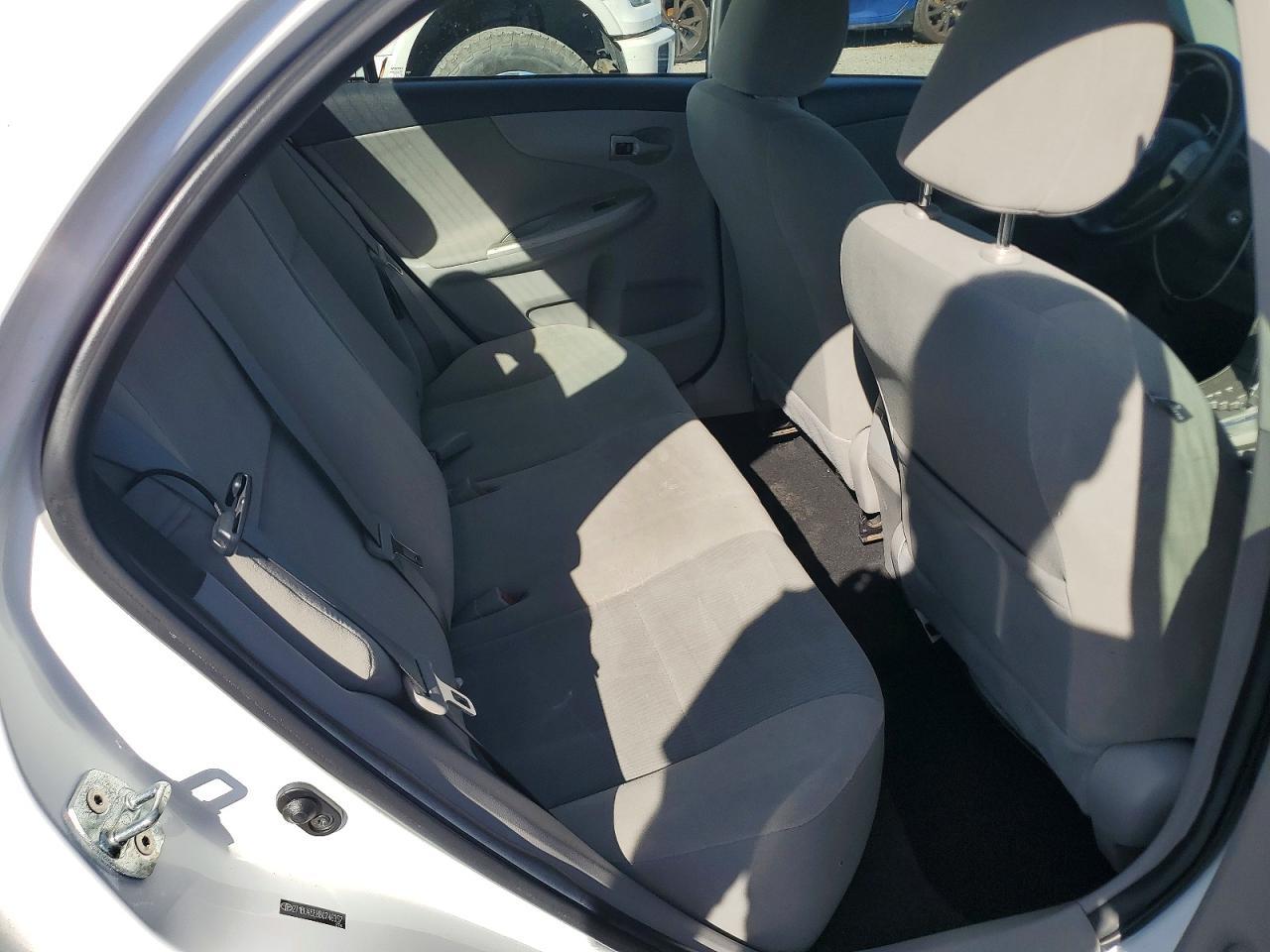 2011 TOYOTA COROLLA