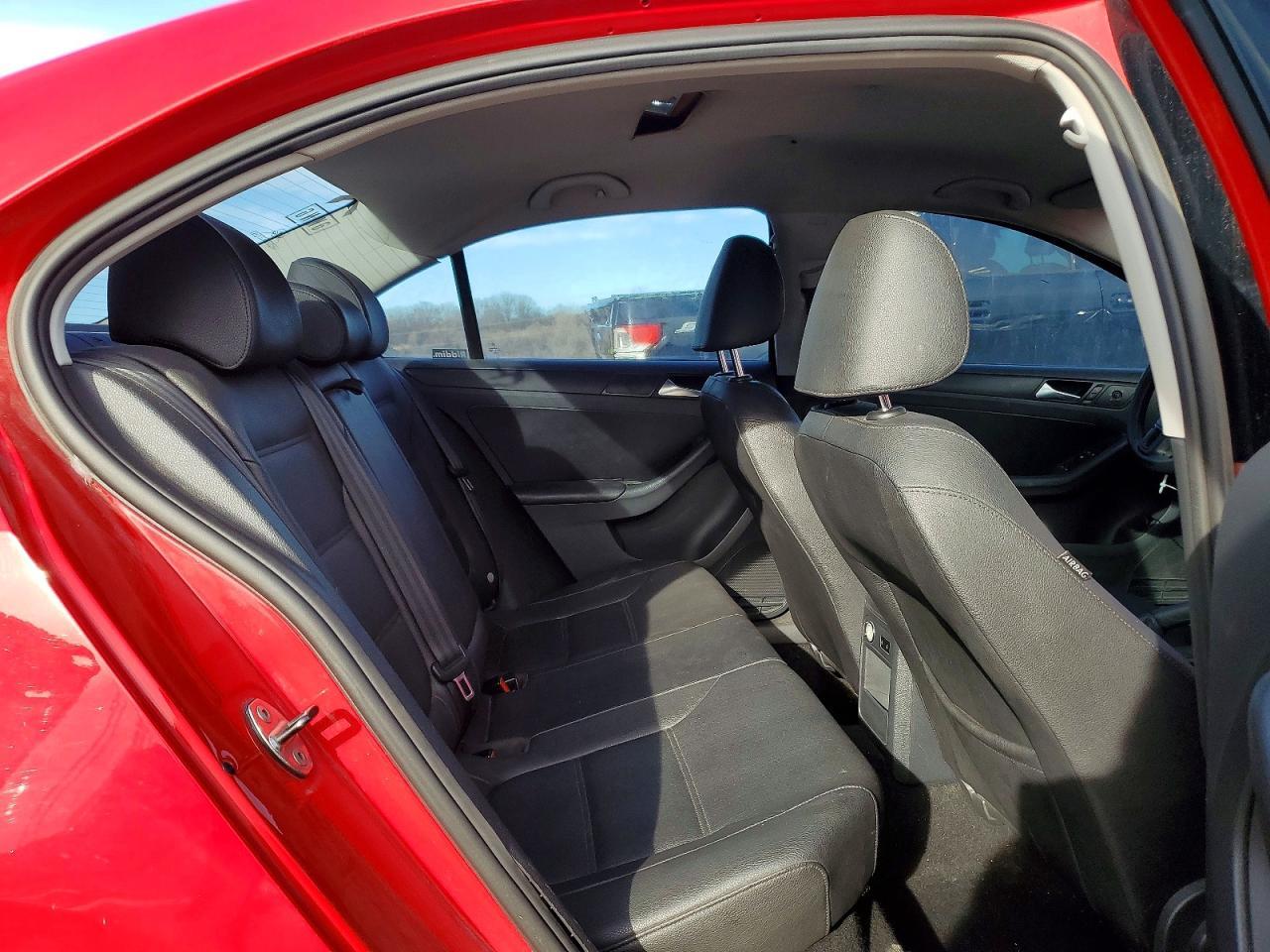 2012 VOLKSWAGEN JETTA
