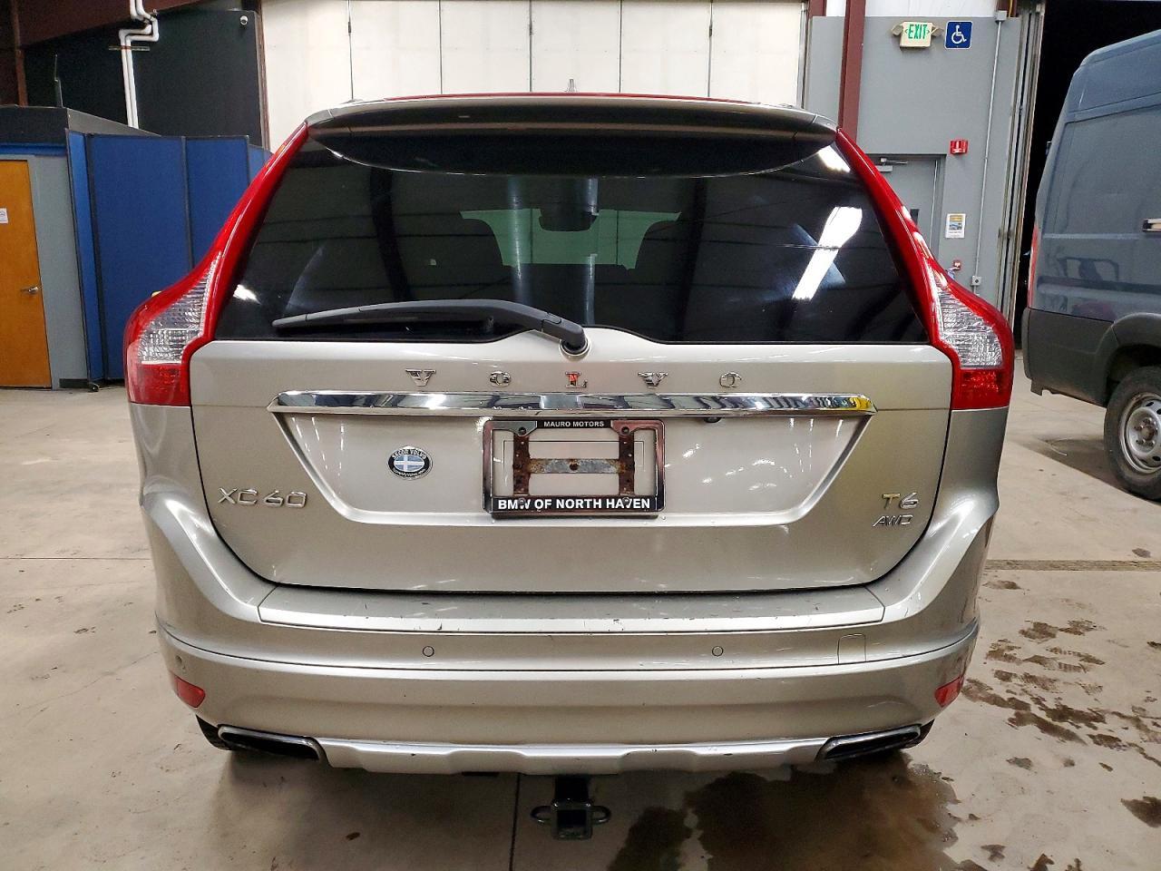 2015 VOLVO XC60