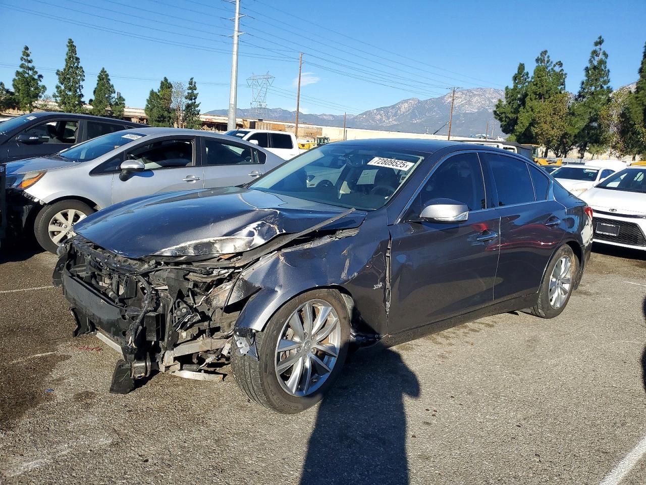 2016 INFINITI Q50