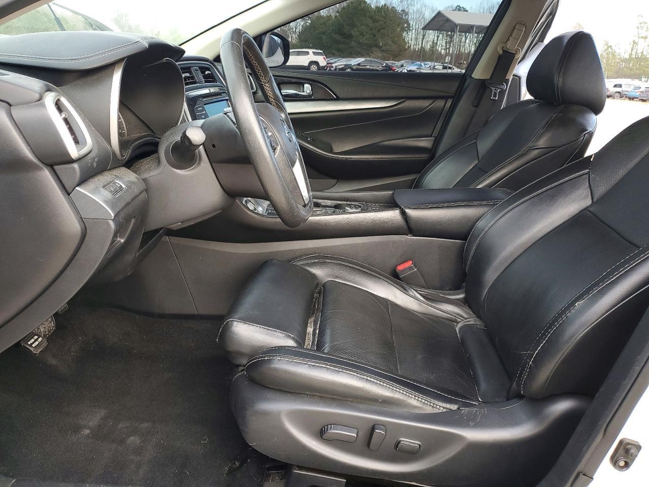 2017 NISSAN Maxima