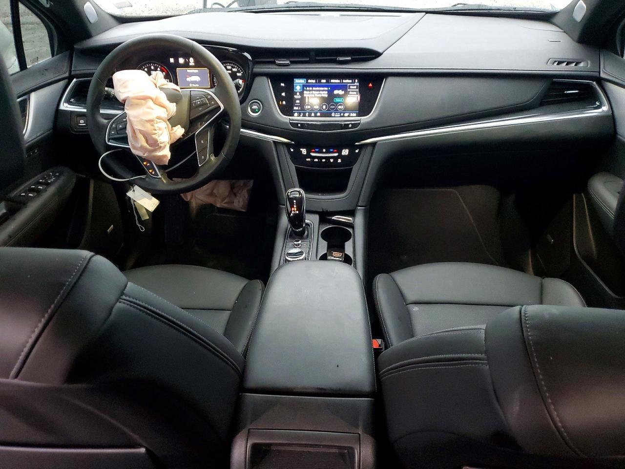 2025 CADILLAC XT5