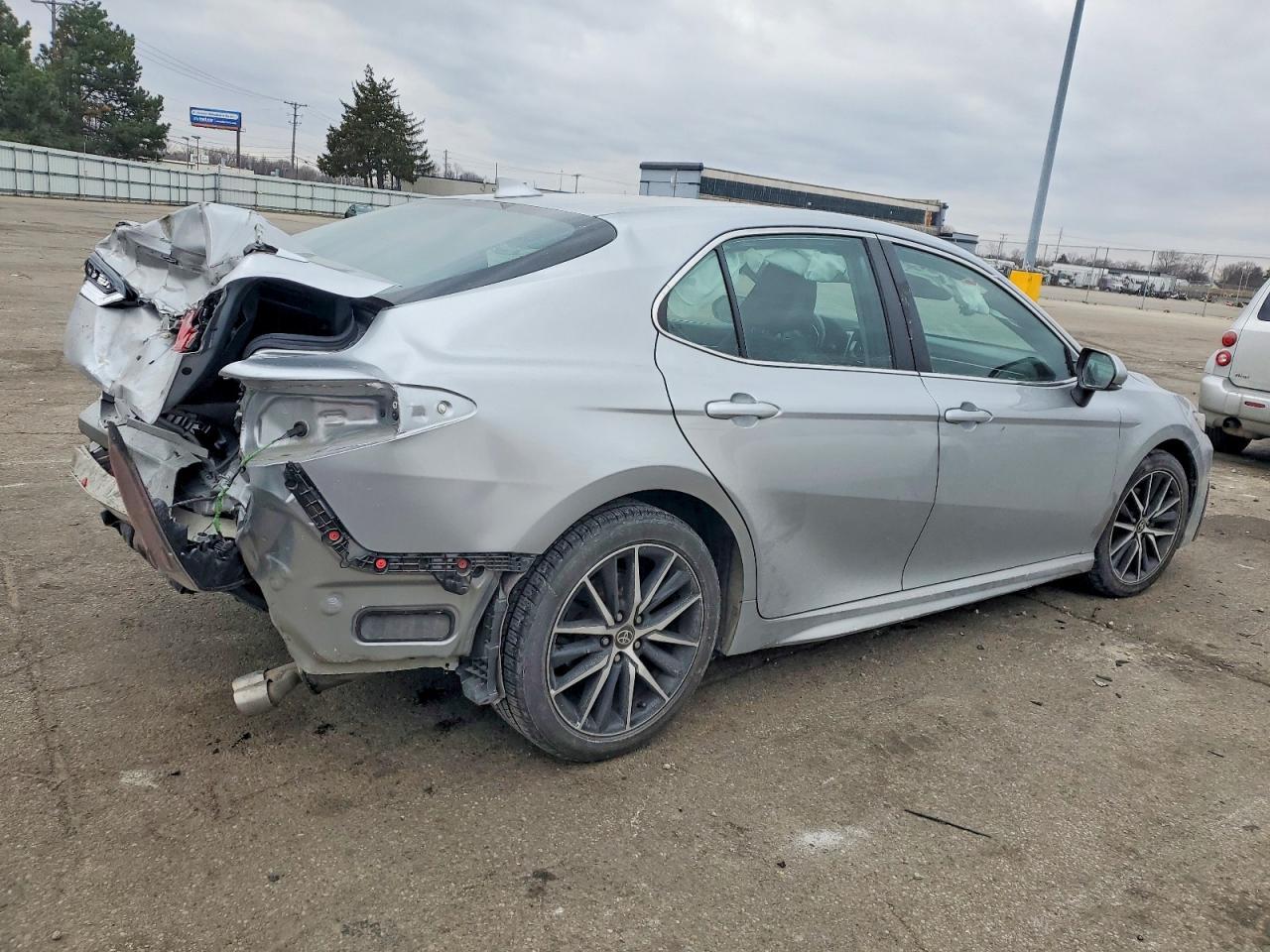 2023 TOYOTA CAMRY