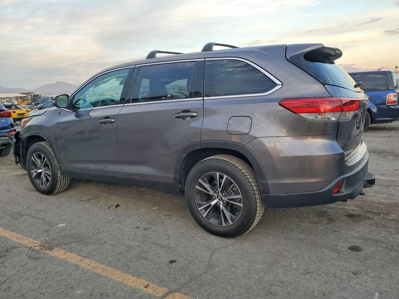 2019 TOYOTA HIGHLANDER